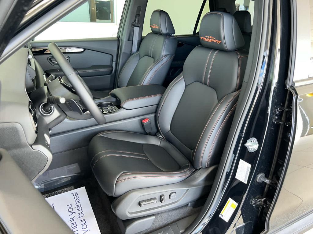 new 2025 Honda Pilot car, priced at $50,850