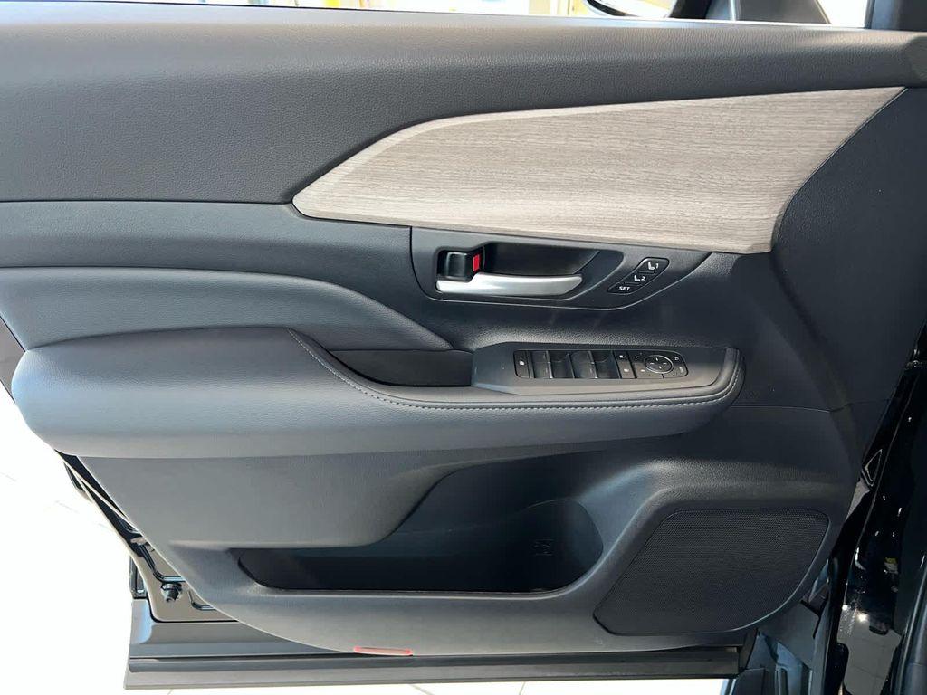 new 2026 Toyota Grand Highlander car, priced at $57,492