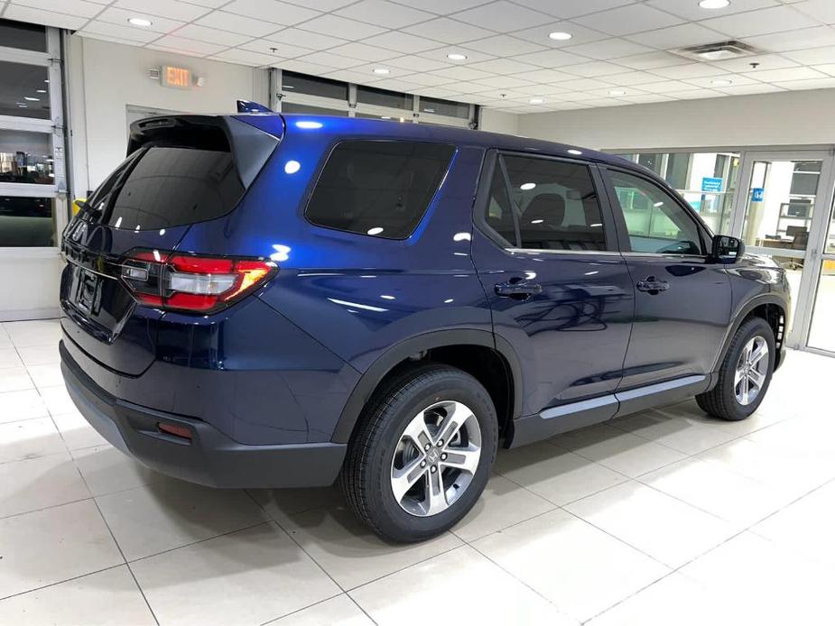 new 2025 Honda Pilot car, priced at $46,995