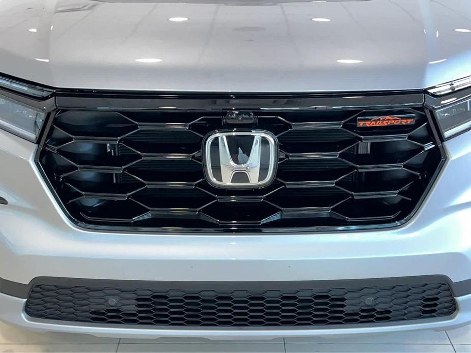 new 2025 Honda Pilot car, priced at $50,795