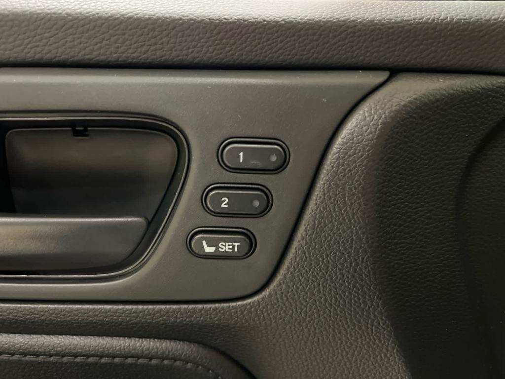 used 2024 Honda Odyssey car, priced at $44,110