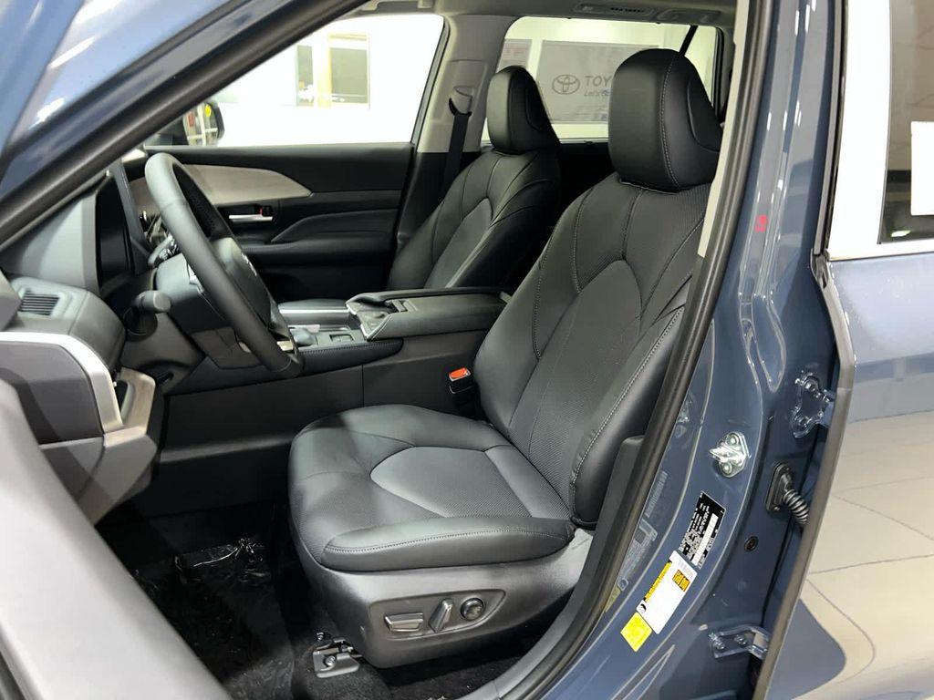 new 2026 Toyota Grand Highlander car, priced at $56,573