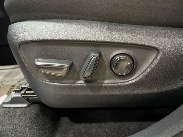 new 2025 Toyota Grand Highlander car, priced at $57,658