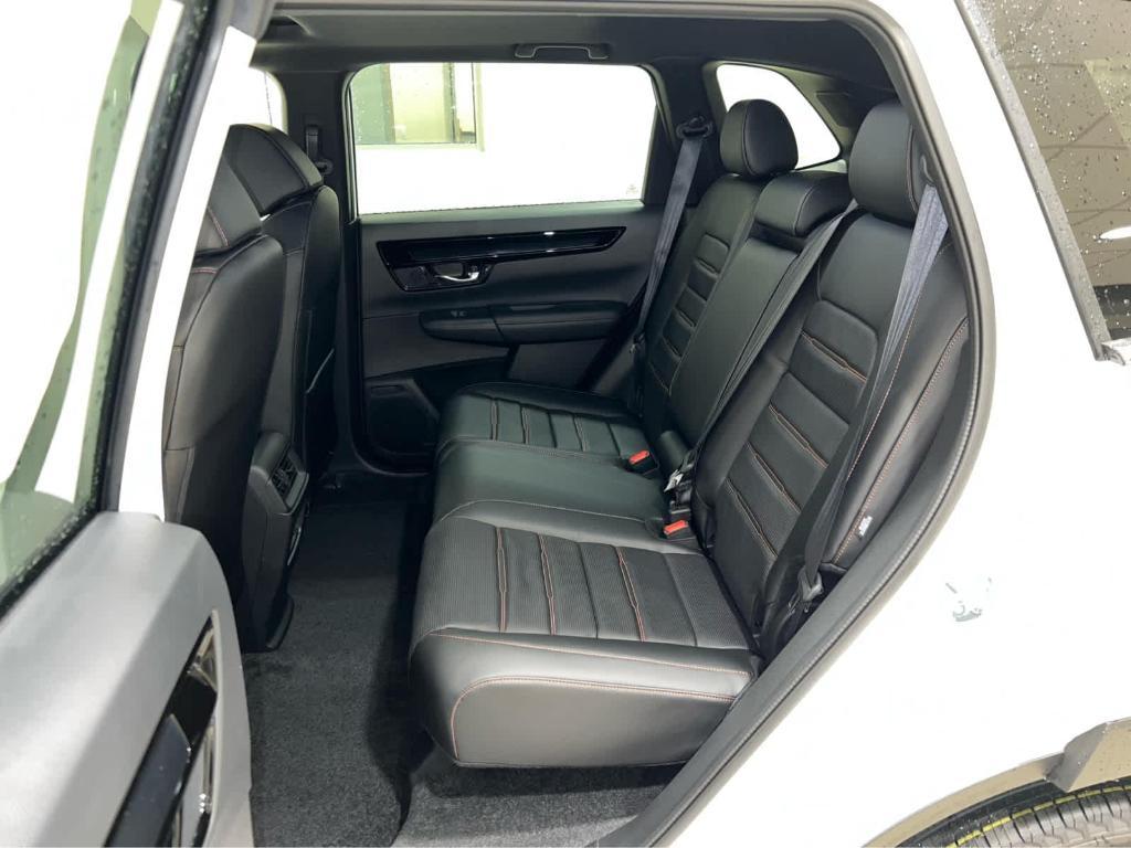new 2025 Honda CR-V Hybrid car, priced at $42,950