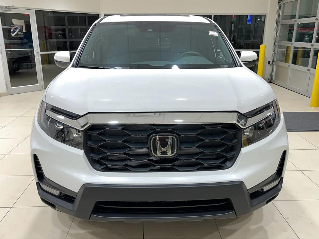 new 2025 Honda Passport car, priced at $44,305