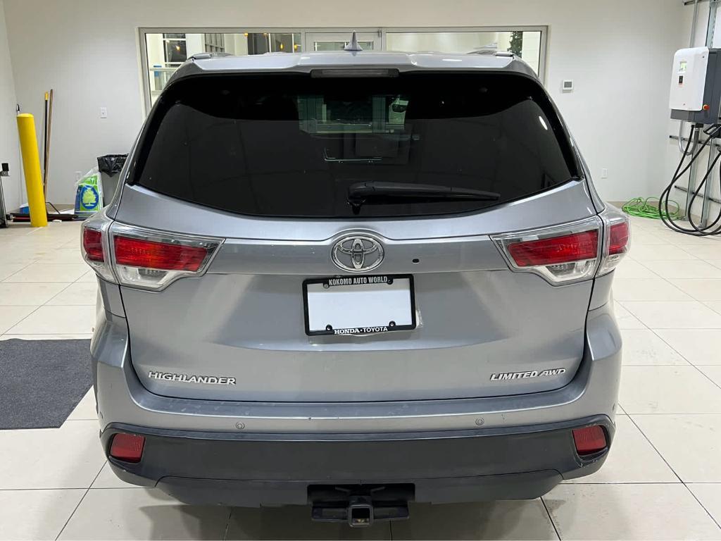 used 2014 Toyota Highlander car, priced at $23,996