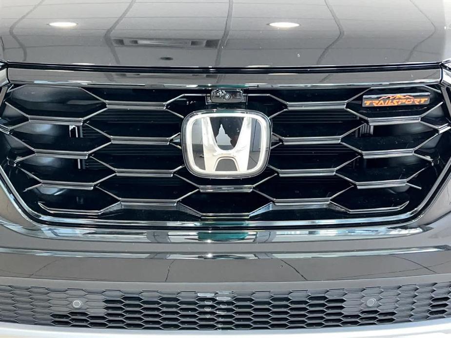 new 2025 Honda Pilot car, priced at $50,795