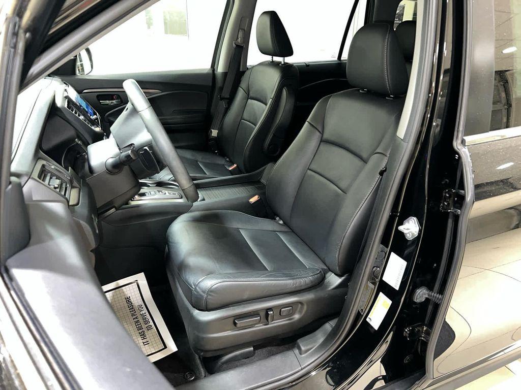 used 2022 Honda Pilot car, priced at $32,356