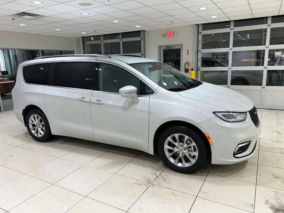 used 2021 Chrysler Pacifica car, priced at $28,997