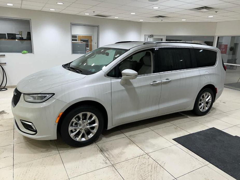 used 2021 Chrysler Pacifica car, priced at $28,997