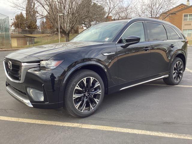 new 2025 Mazda CX-90 car, priced at $53,261