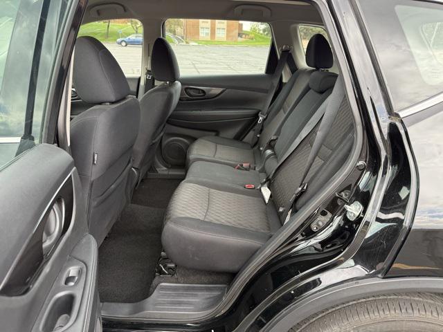 used 2019 Nissan Rogue car, priced at $15,284