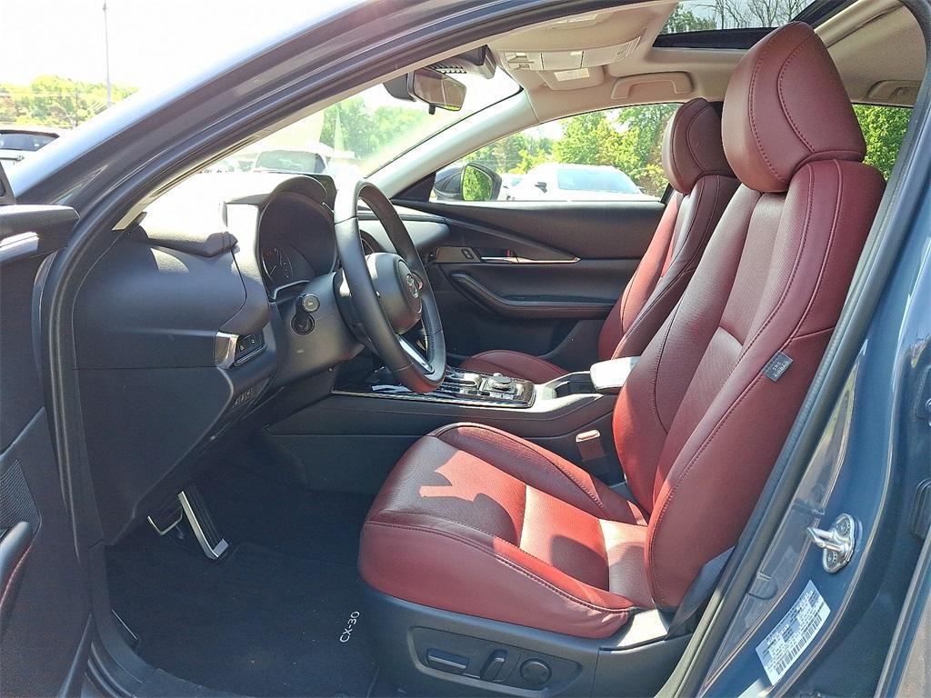 used 2024 Mazda CX-30 car, priced at $26,899