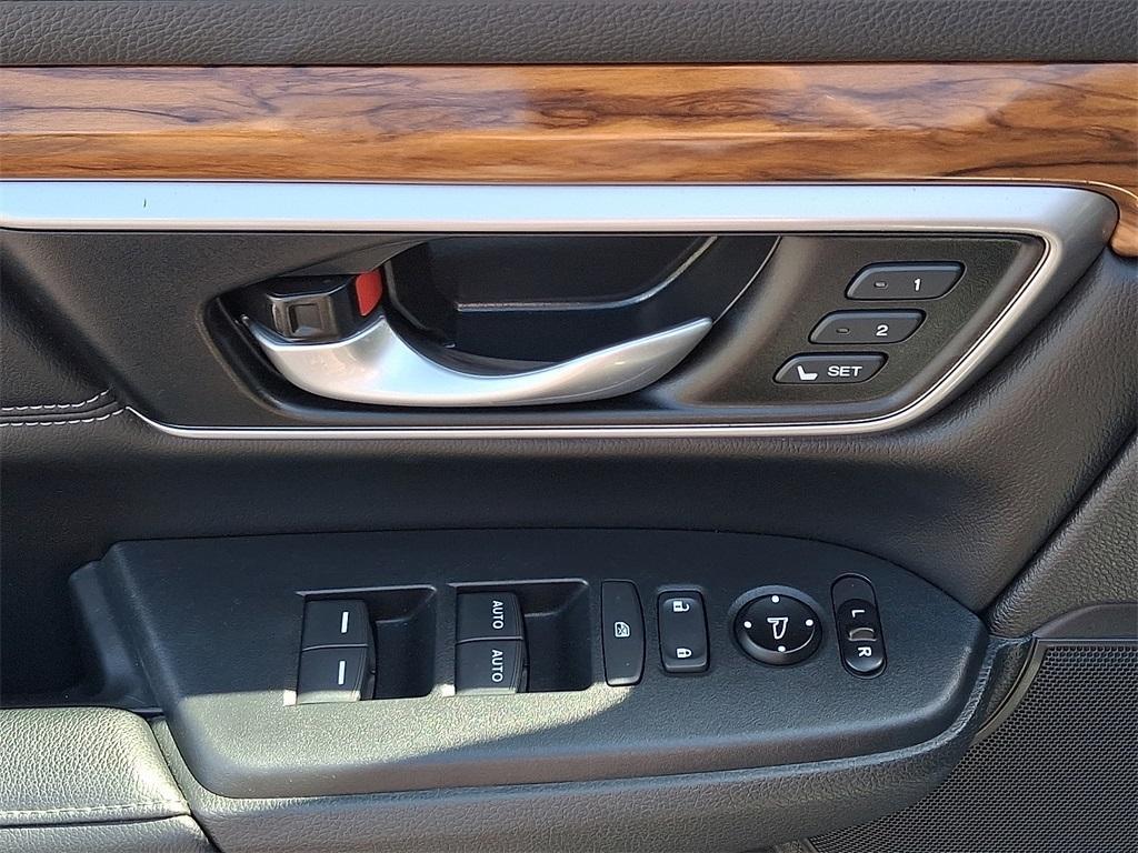 used 2020 Honda CR-V car, priced at $26,799