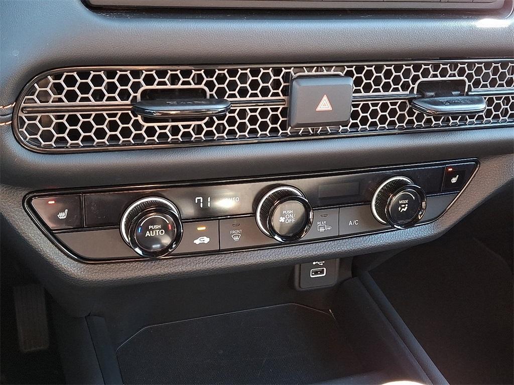 used 2025 Honda HR-V car, priced at $26,999