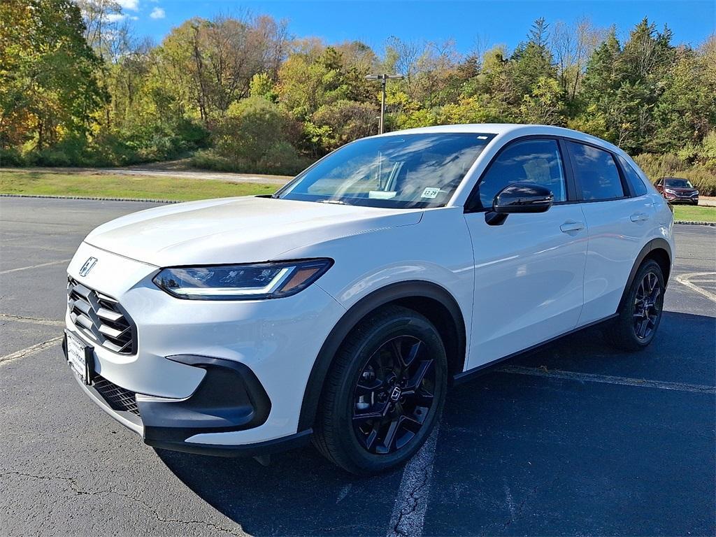 used 2025 Honda HR-V car, priced at $26,999