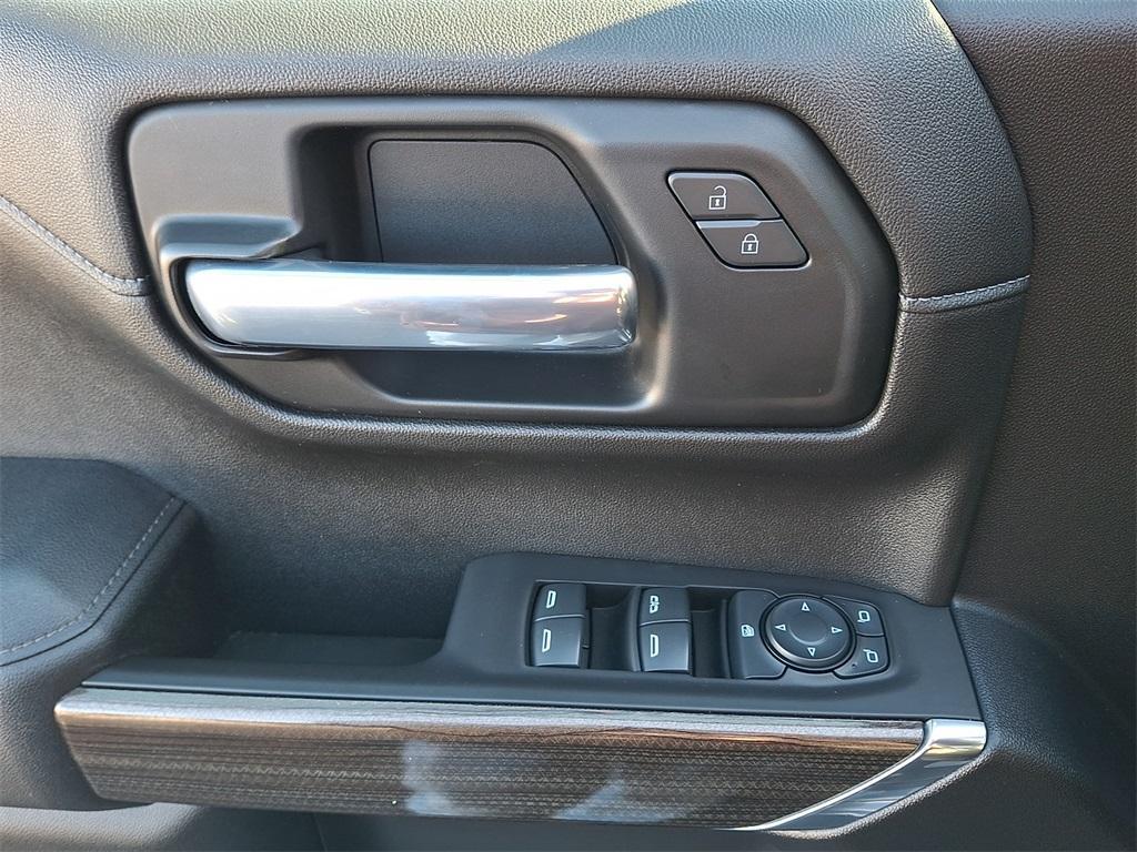 used 2021 Chevrolet Silverado 1500 car, priced at $40,399