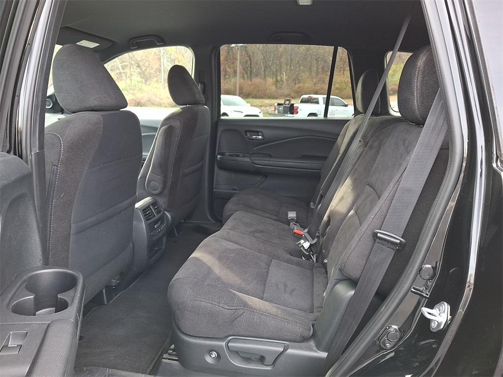 used 2022 Honda Pilot car, priced at $28,899