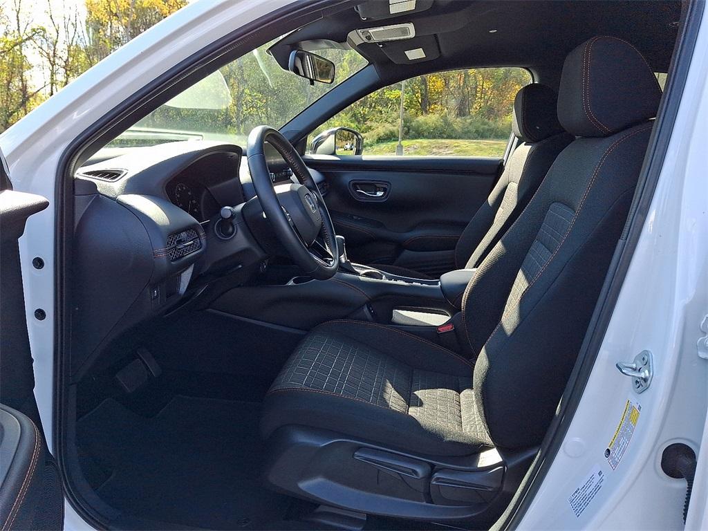 used 2025 Honda HR-V car, priced at $27,199