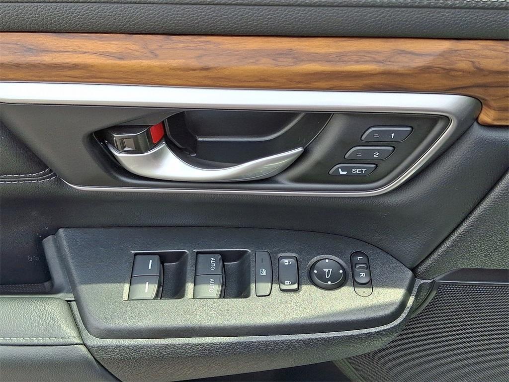 used 2021 Honda CR-V car, priced at $32,499
