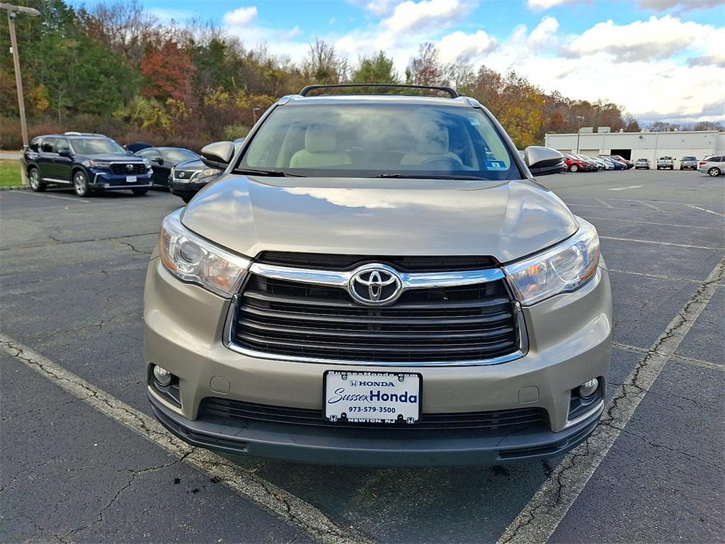 used 2016 Toyota Highlander car, priced at $15,699