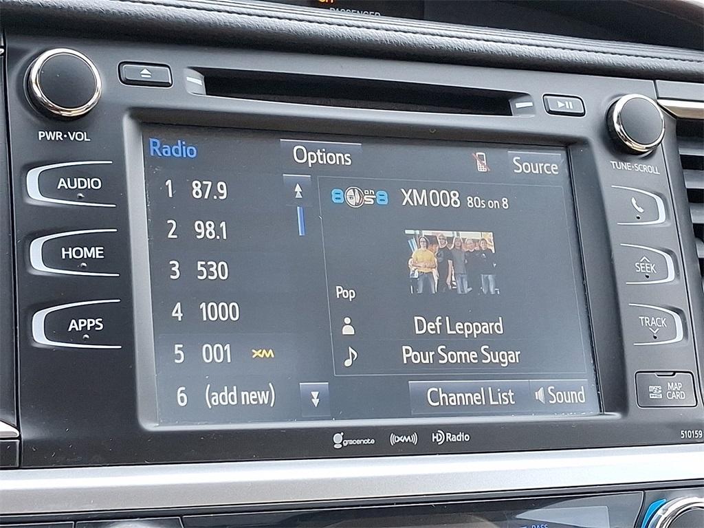 used 2016 Toyota Highlander car, priced at $15,699