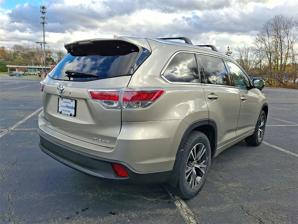 used 2016 Toyota Highlander car, priced at $15,699