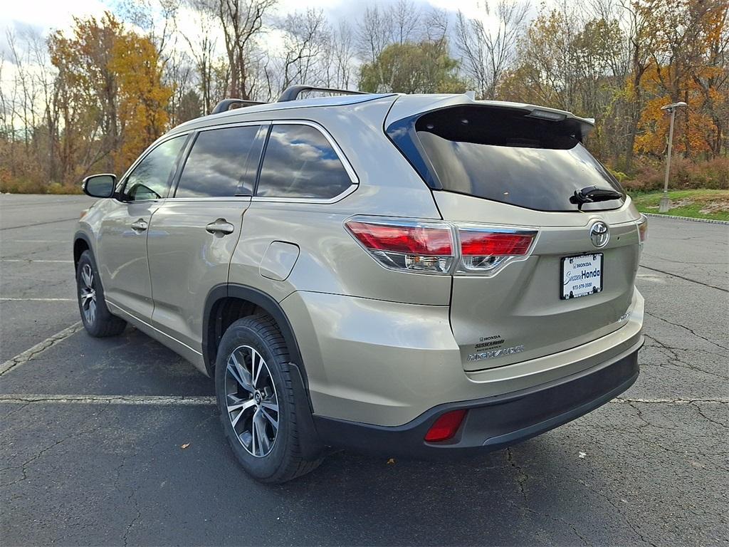 used 2016 Toyota Highlander car, priced at $15,699