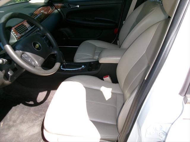 used 2015 Chevrolet Impala Limited car, priced at $14,900