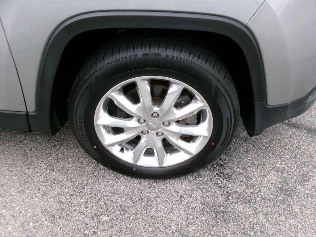 used 2015 Jeep Cherokee car, priced at $14,995