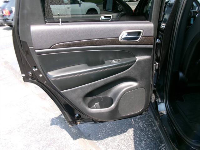 used 2011 Jeep Grand Cherokee car, priced at $12,995