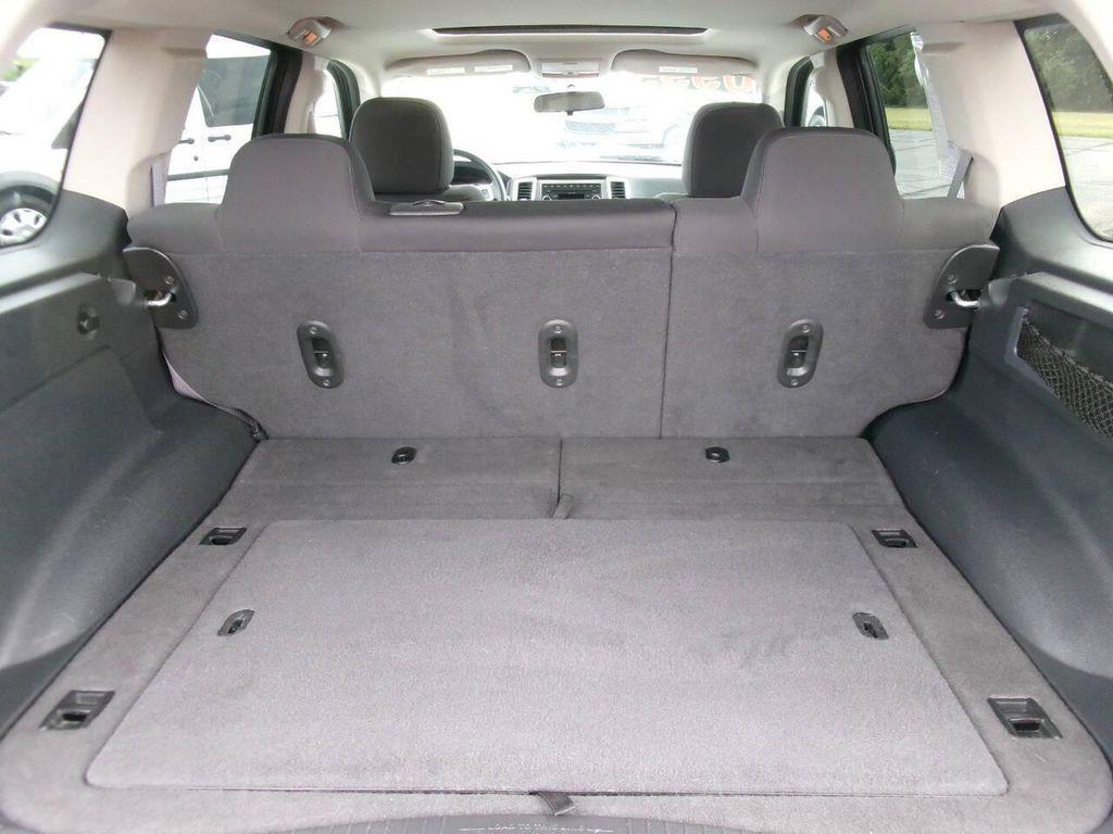 used 2009 Jeep Grand Cherokee car, priced at $10,995