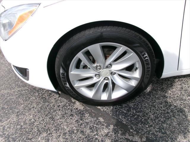 used 2015 Buick Regal car, priced at $13,900