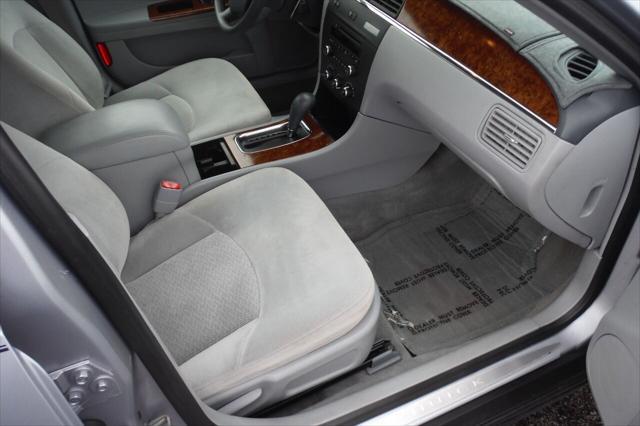 used 2006 Buick LaCrosse car, priced at $5,995