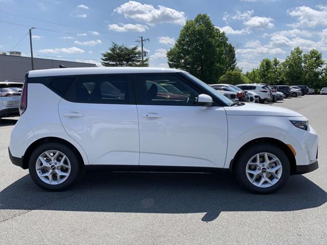 new 2024 Kia Soul car, priced at $25,725