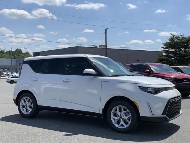 new 2024 Kia Soul car, priced at $25,225