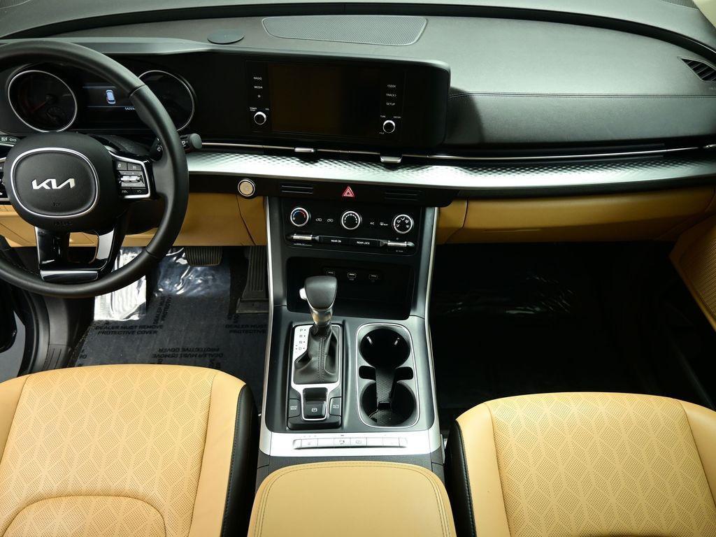 used 2023 Kia Carnival car, priced at $29,217