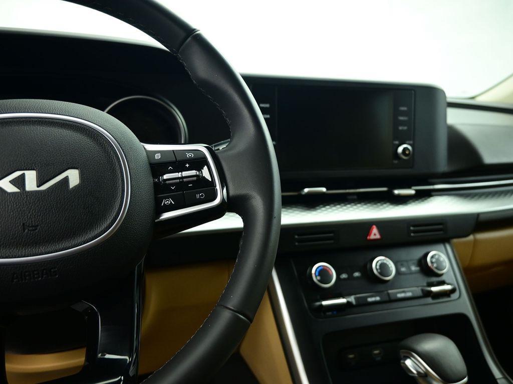 used 2023 Kia Carnival car, priced at $29,217