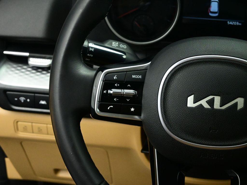 used 2023 Kia Carnival car, priced at $29,217