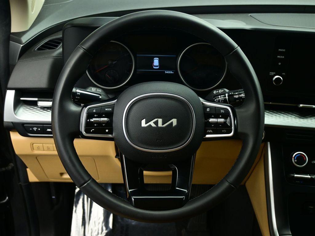 used 2023 Kia Carnival car, priced at $29,217