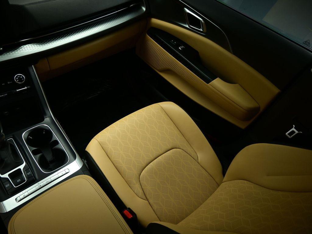 used 2023 Kia Carnival car, priced at $29,217