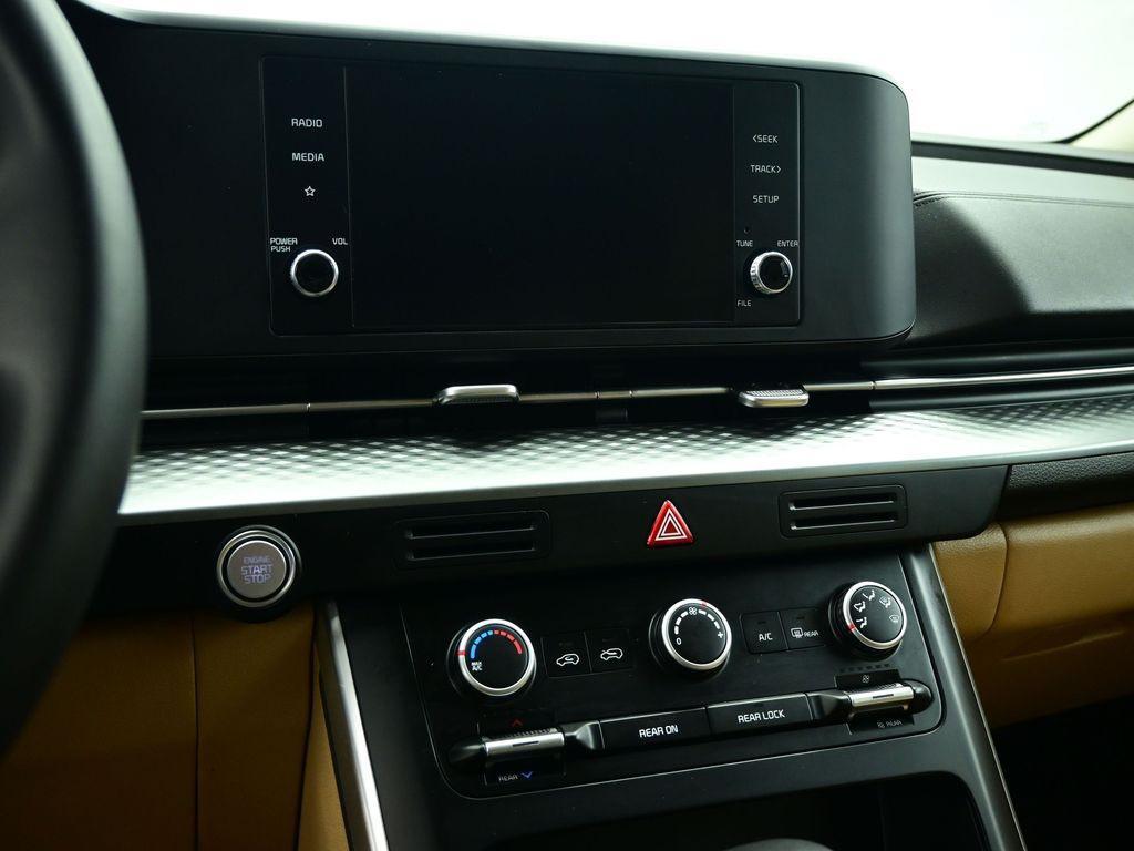 used 2023 Kia Carnival car, priced at $29,217