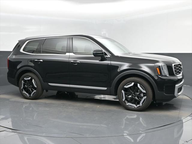 used 2024 Kia Telluride car, priced at $37,382