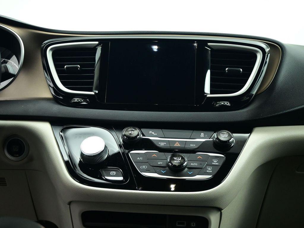 used 2017 Chrysler Pacifica car, priced at $9,686
