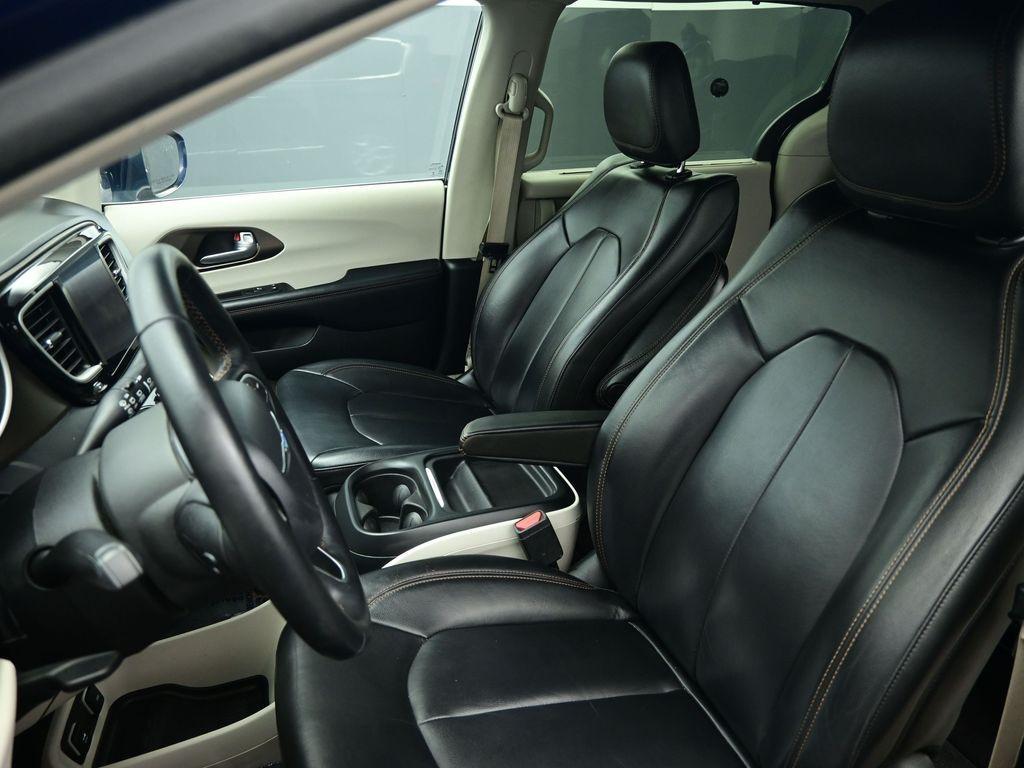used 2017 Chrysler Pacifica car, priced at $9,686