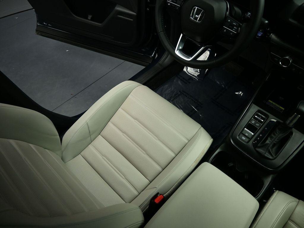 used 2025 Honda CR-V car, priced at $30,720