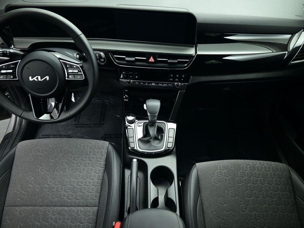 used 2025 Kia Seltos car, priced at $23,999