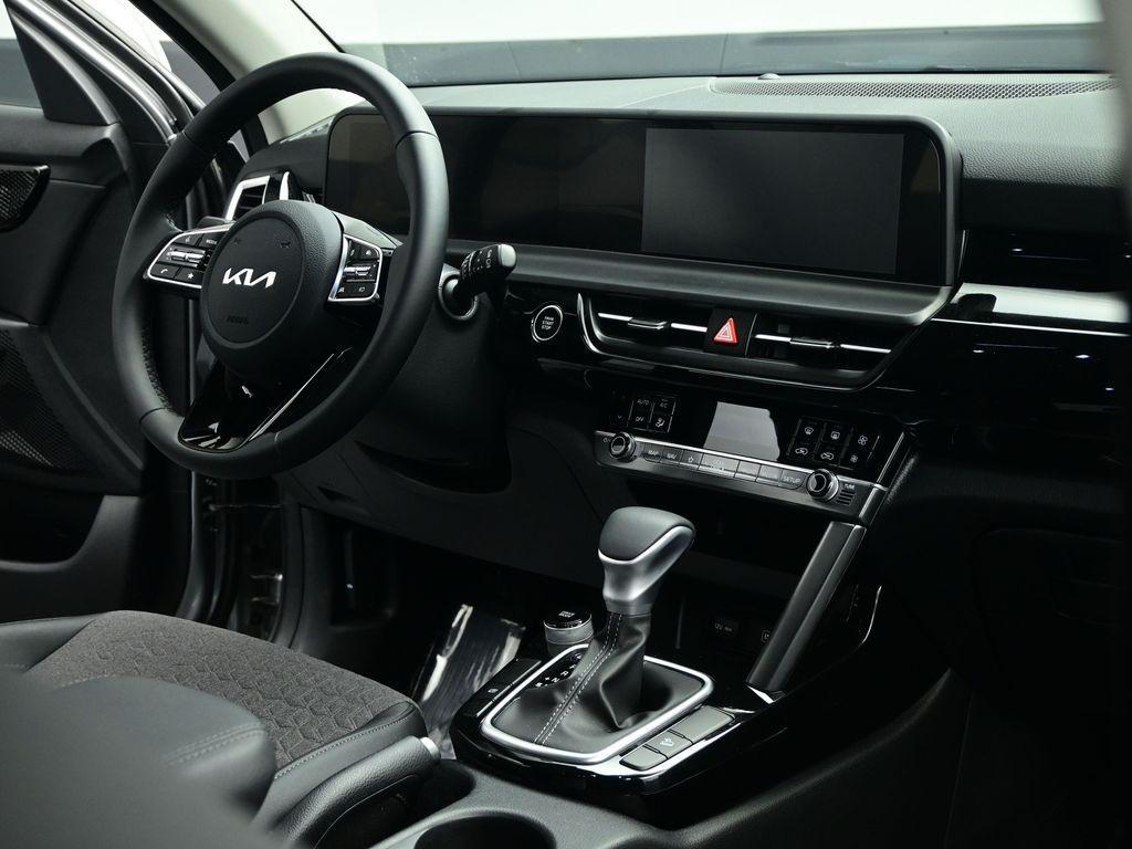 used 2025 Kia Seltos car, priced at $23,999