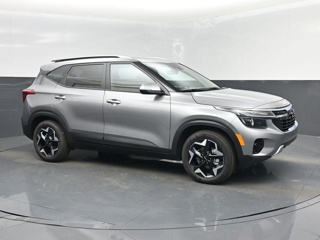used 2025 Kia Seltos car, priced at $23,999