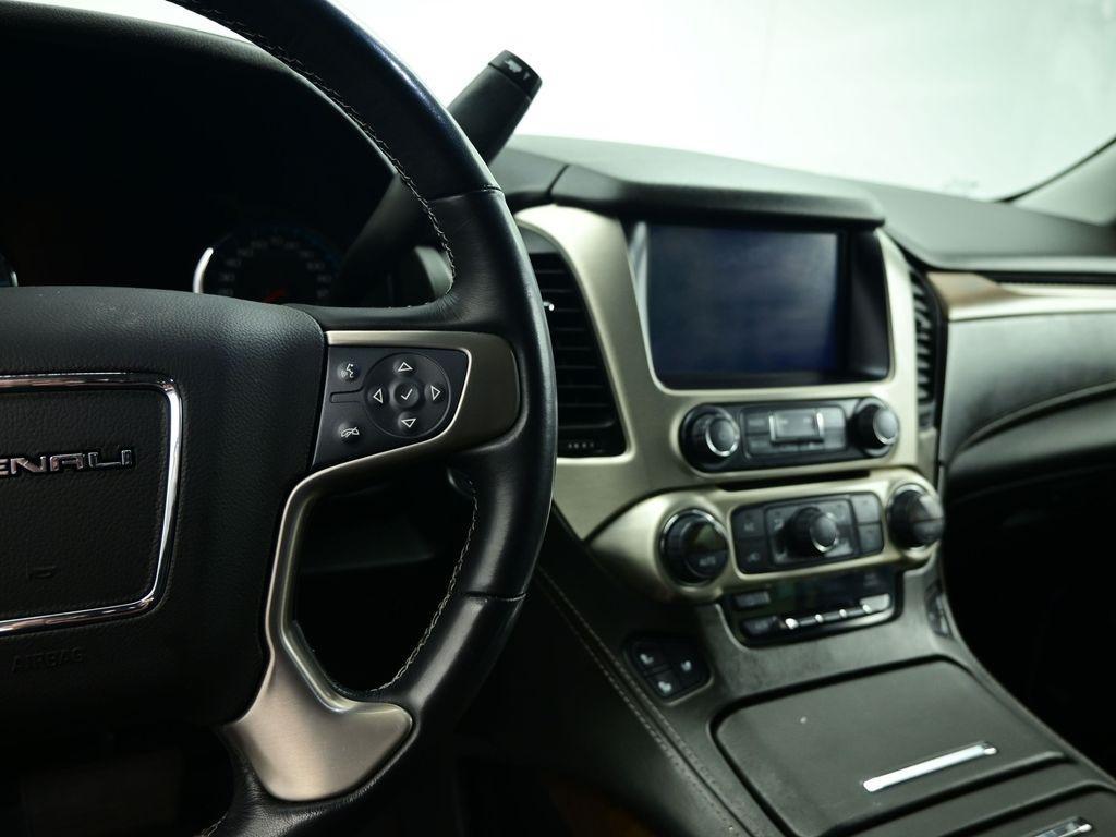 used 2020 GMC Yukon car, priced at $38,975